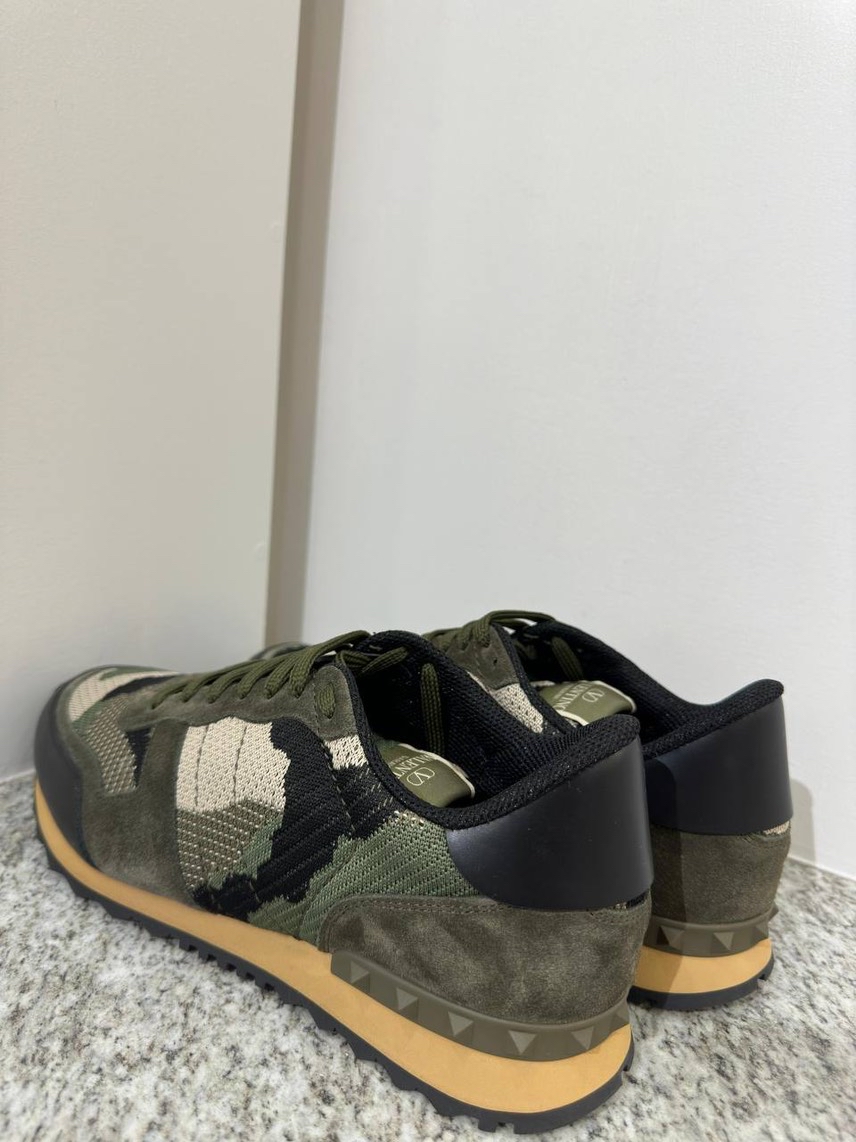 VALENTINO GARAVANI Sneakers side view - Men's luxury Shoes