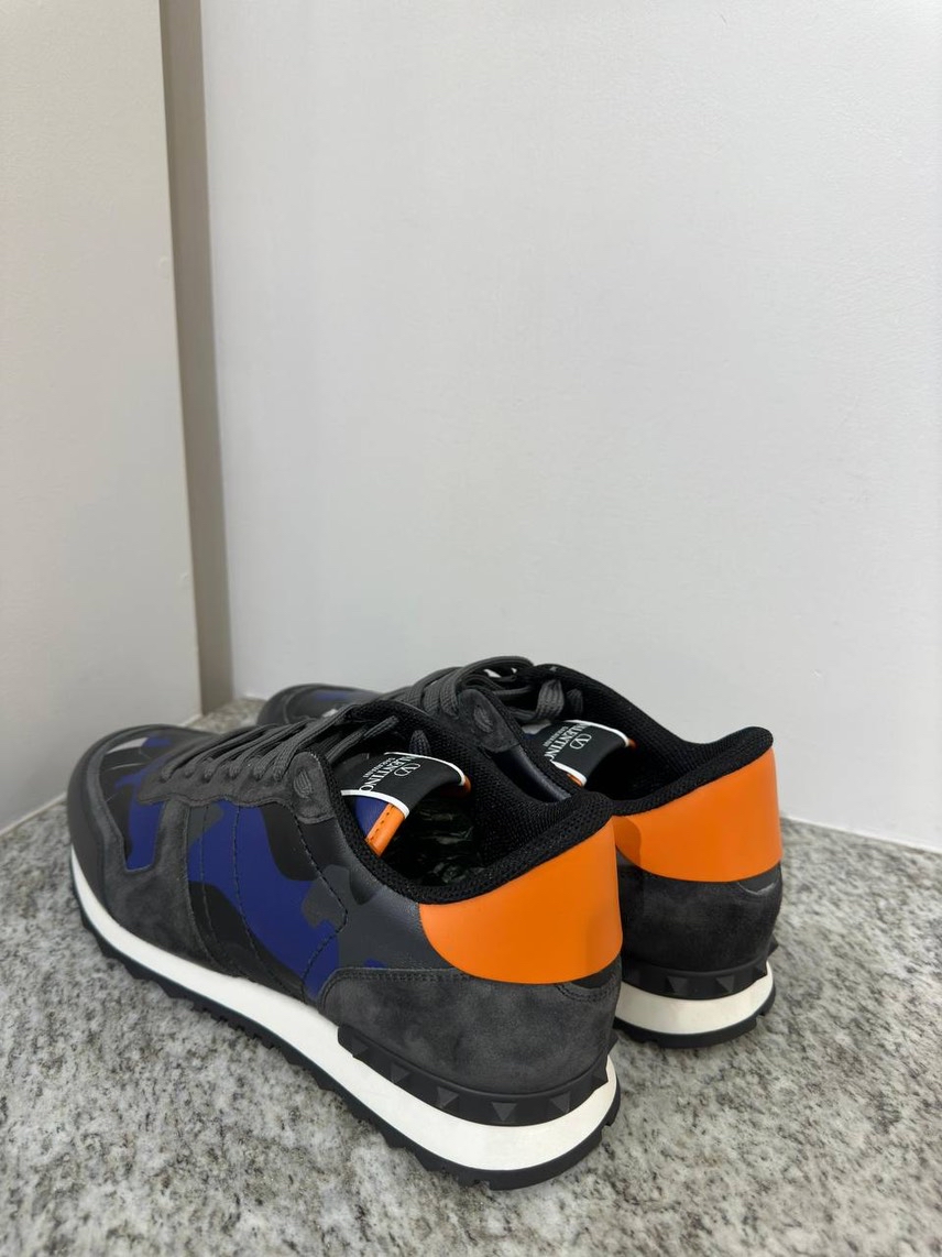 VALENTINO GARAVANI Sneakers side view - Men's luxury Shoes