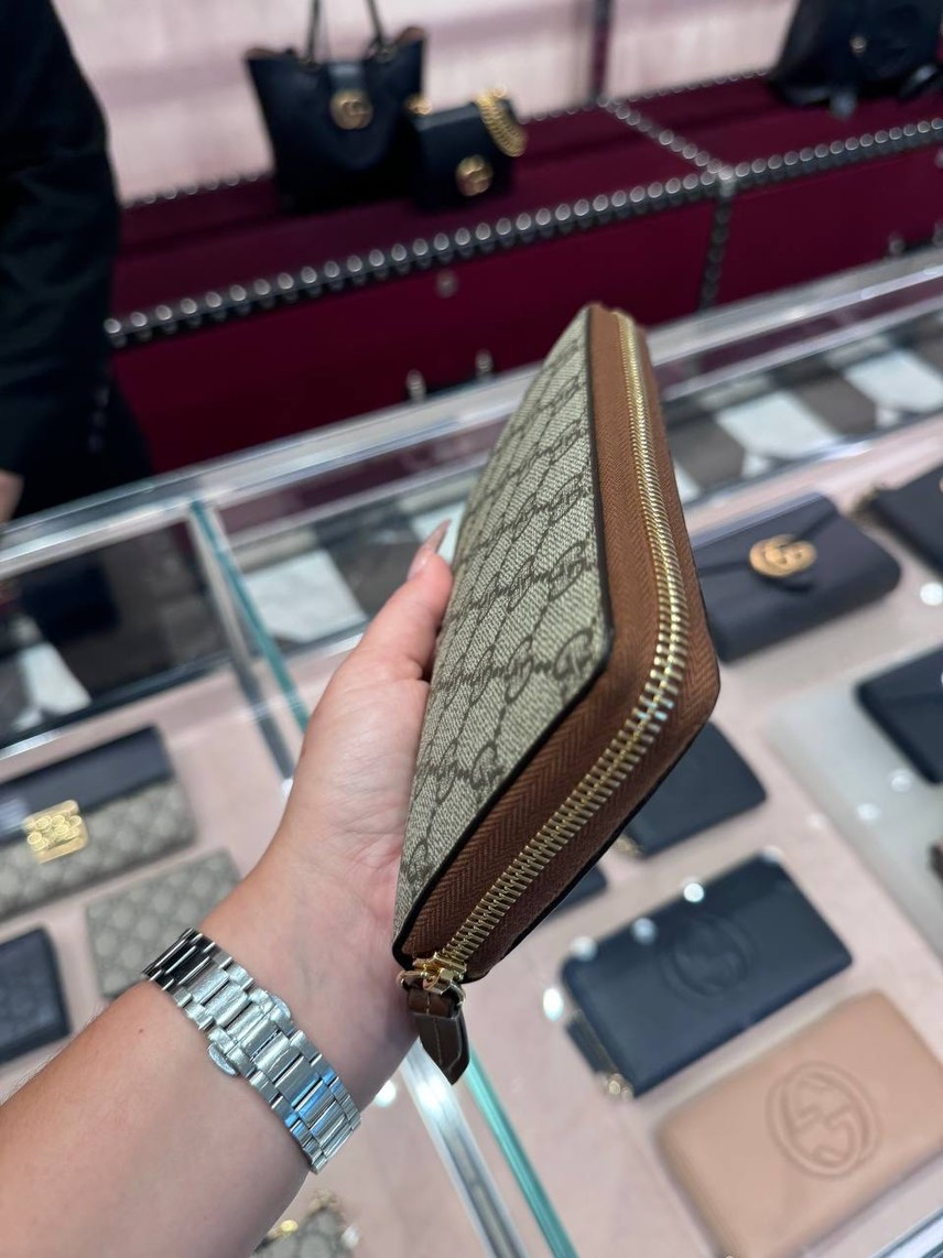 GUCCI Wallets and small leather goods side view - Women's luxury Accessories
