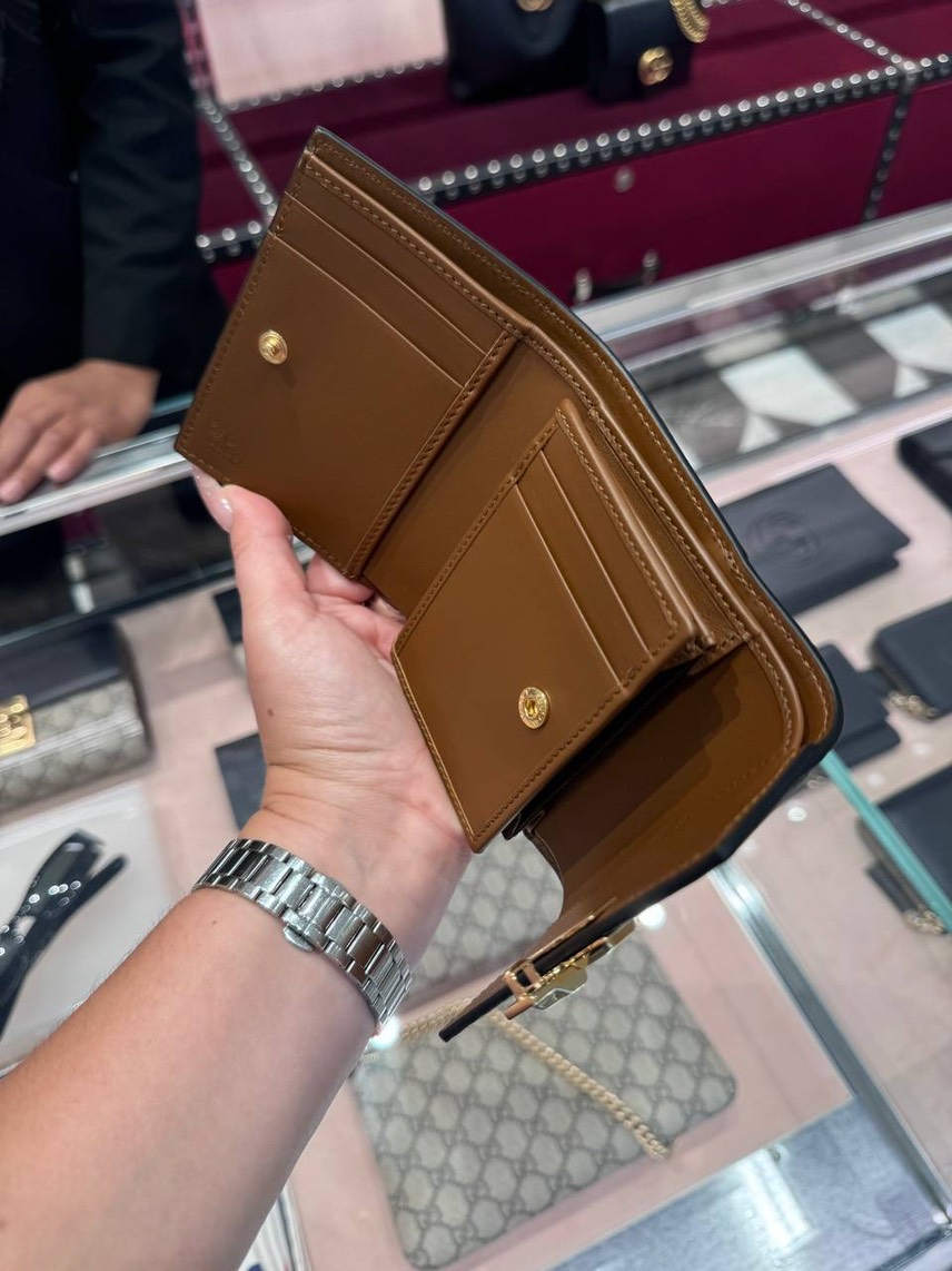 GUCCI Wallets and small leather goods side view - Women's luxury Accessories