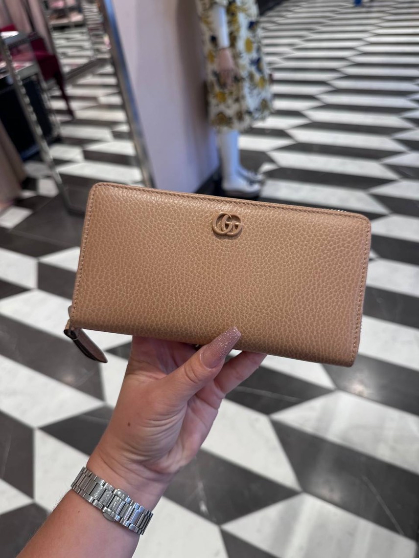 GUCCI Wallets and small leather goods front view - Women's luxury Accessories