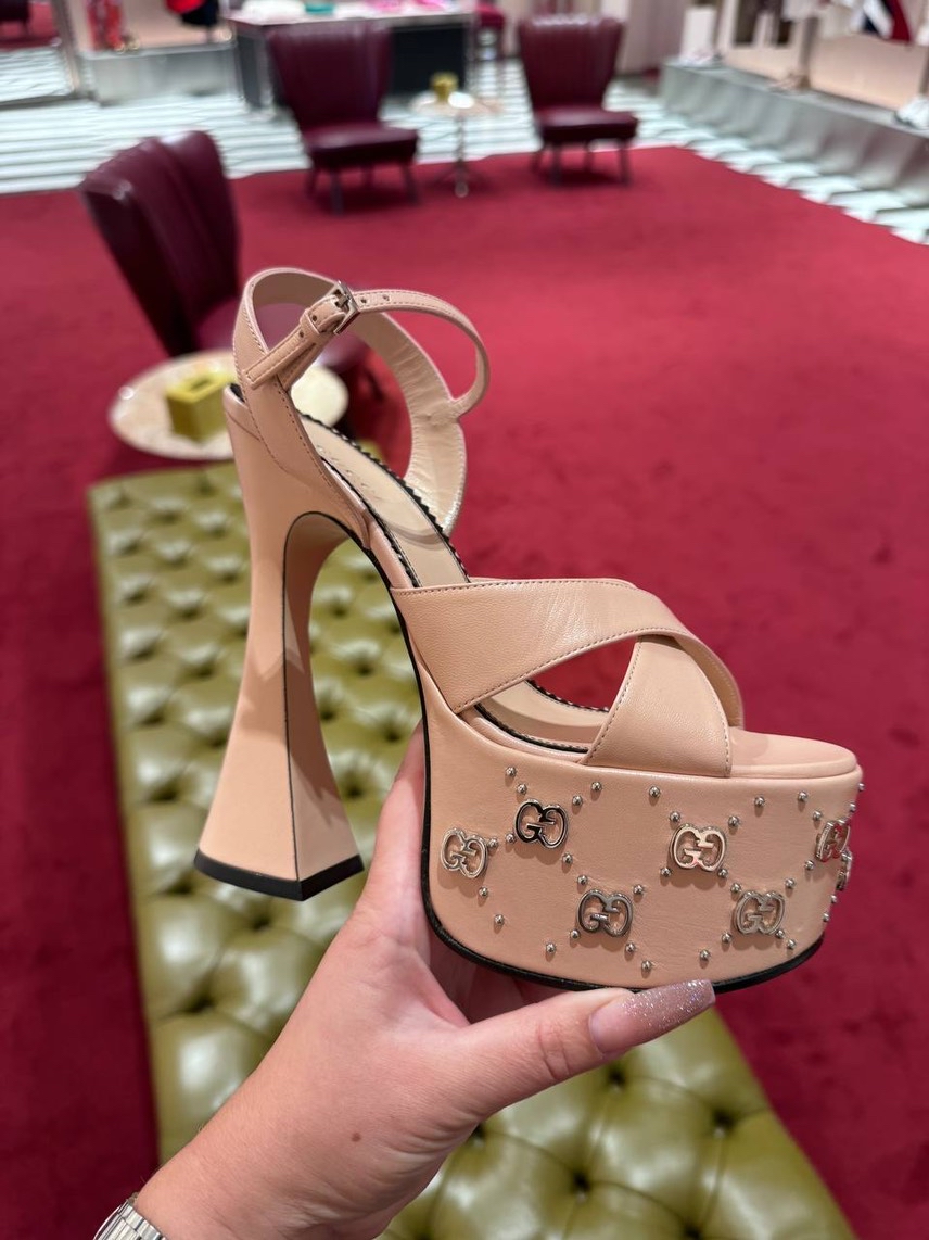 GUCCI Sandals front view - Women's luxury Shoes