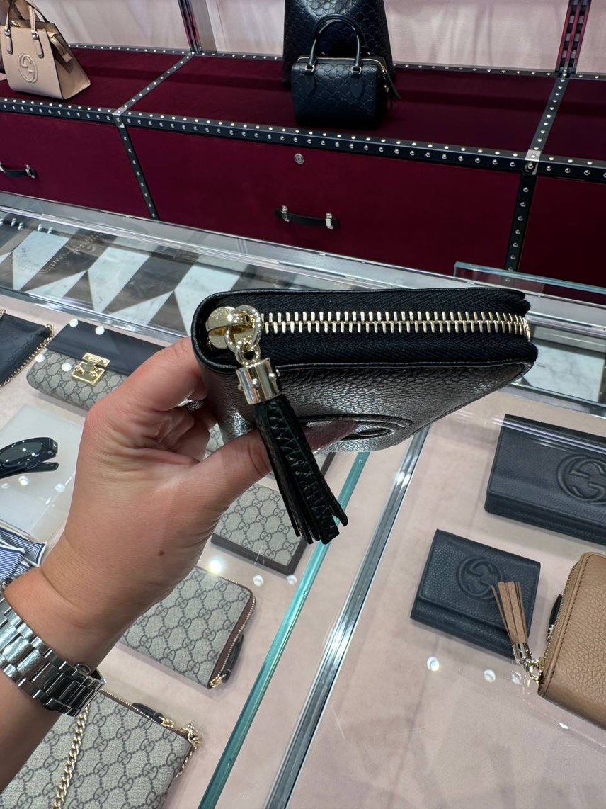 GUCCI Wallets and small leather goods side view - Women's luxury Accessories