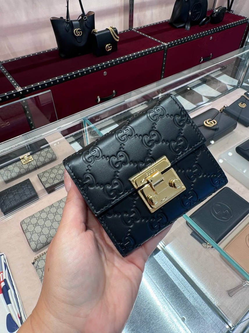 GUCCI Wallets and small leather goods front view - Women's luxury Accessories