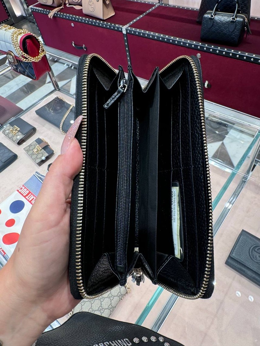 GUCCI Wallets and small leather goods side view - Women's luxury Accessories