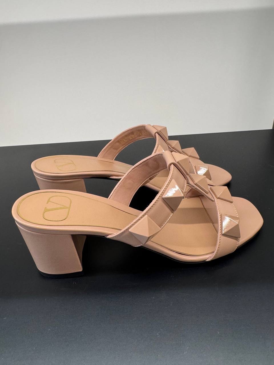 VALENTINO GARAVANI Sandals front view - Women's luxury Shoes