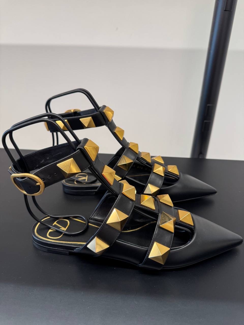 VALENTINO GARAVANI Sandals front view - Women's luxury Shoes