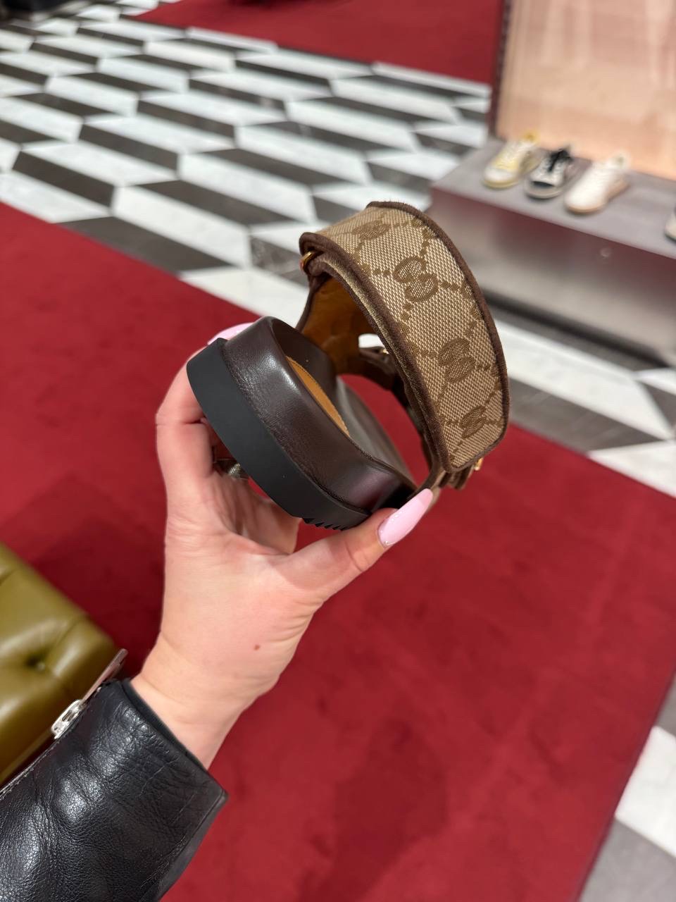 GUCCI Sandals side view - Women's luxury Shoes