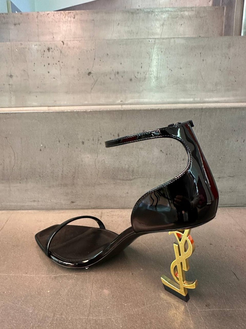 YVES SAINT LAURENT Sandals side view - Women's luxury Shoes