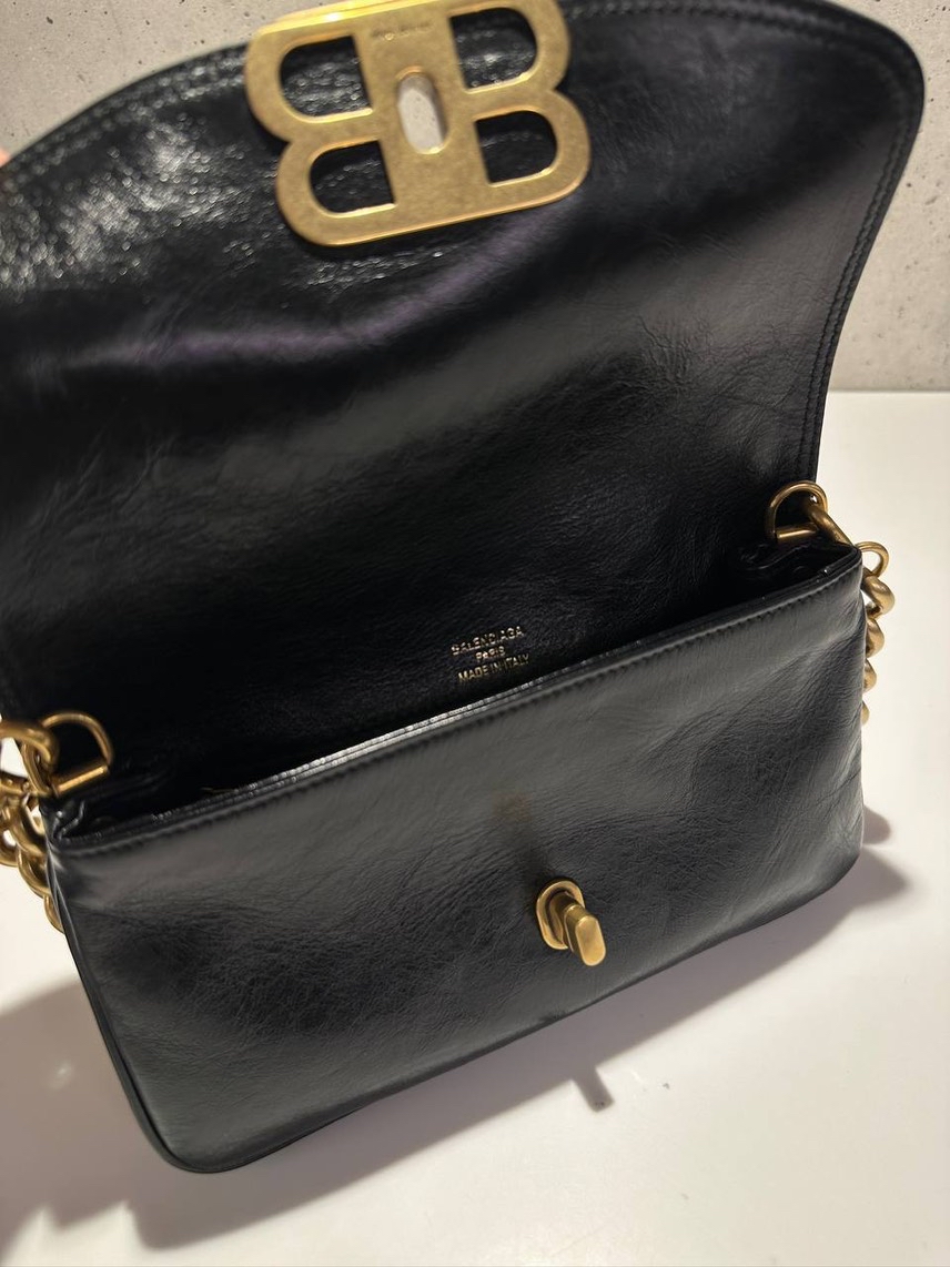 BALENCIAGA Shoulder bags side view - Women's luxury Bags