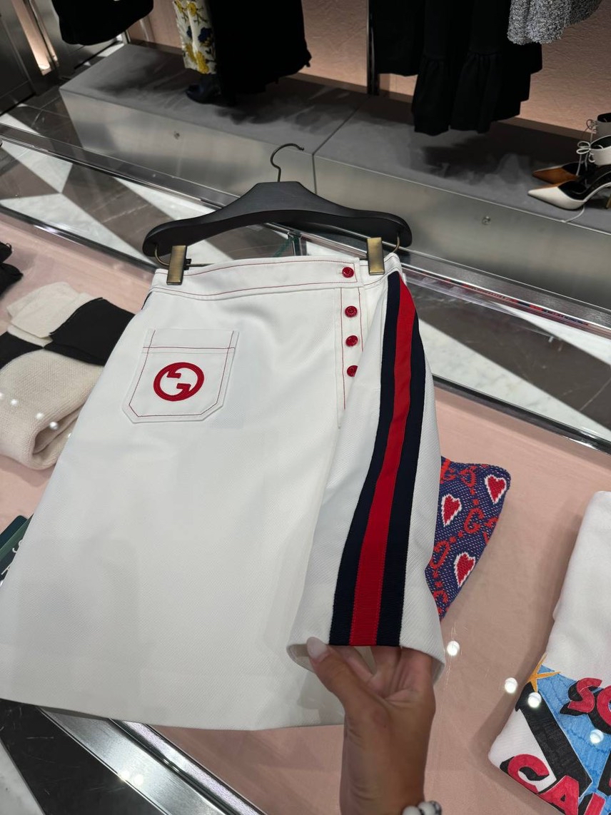 GUCCI Skirts side view - Women's luxury Clothes