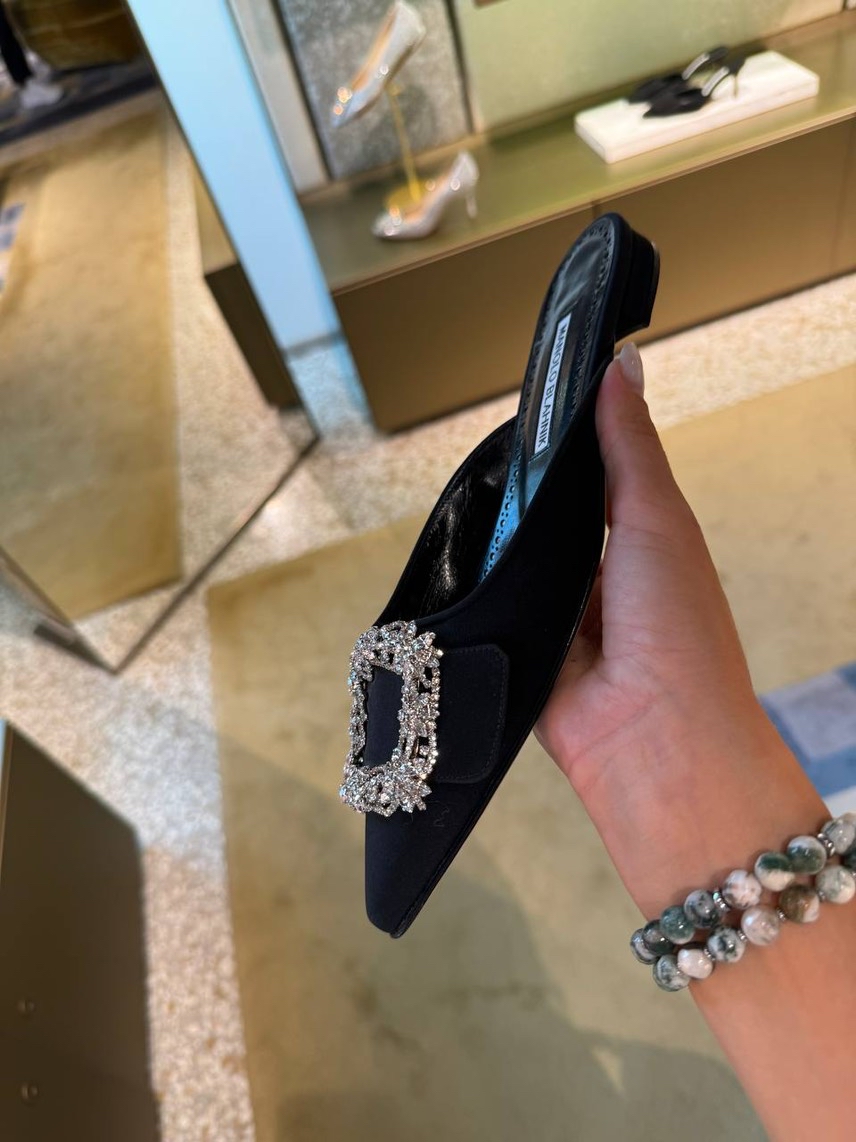 MANOLO BLAHNIK Slides front view - Women's luxury Shoes