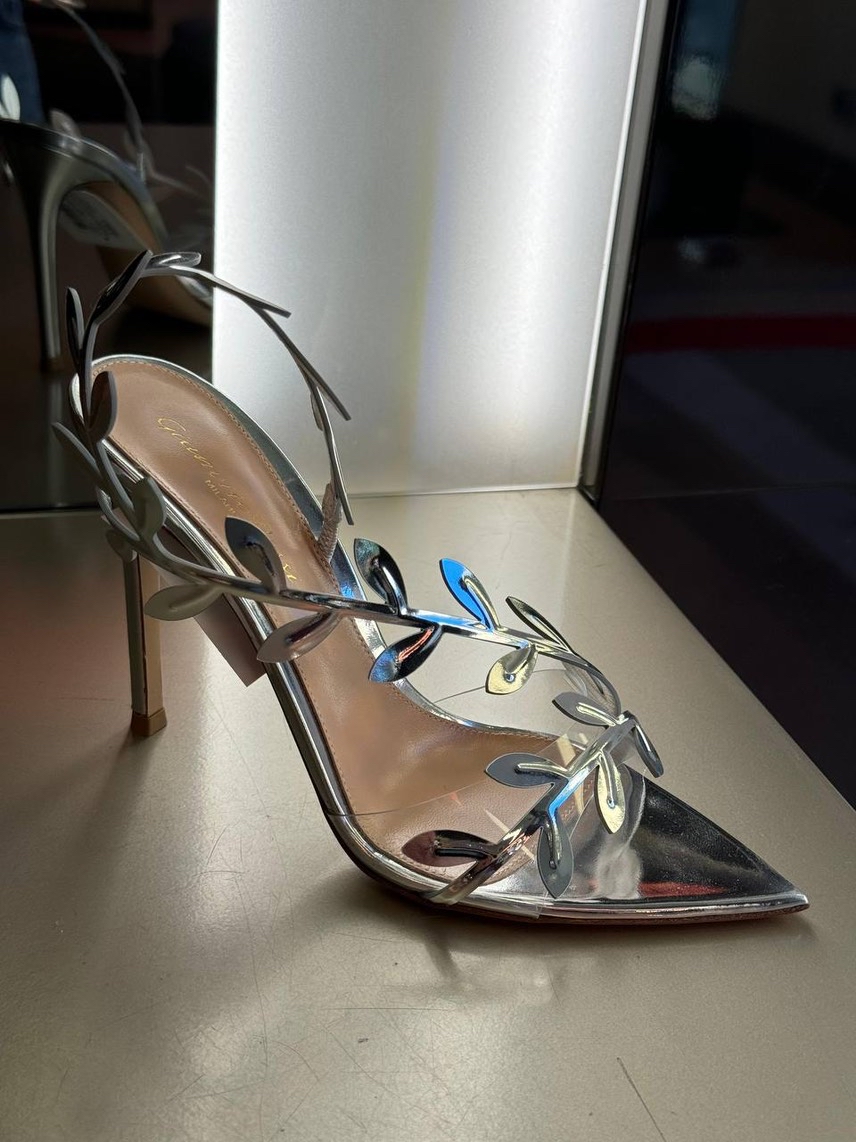 GIANVITO ROSSI Sandals front view - Women's luxury Shoes