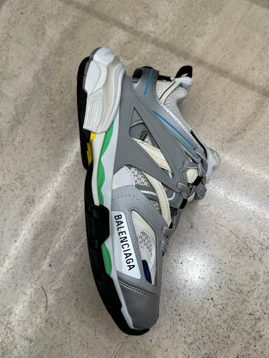 BALENCIAGA Sneakers front view - Women's luxury Shoes
