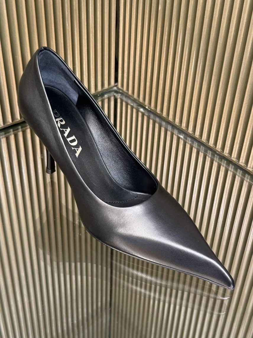 PRADA Pumps side view - Women's luxury Shoes