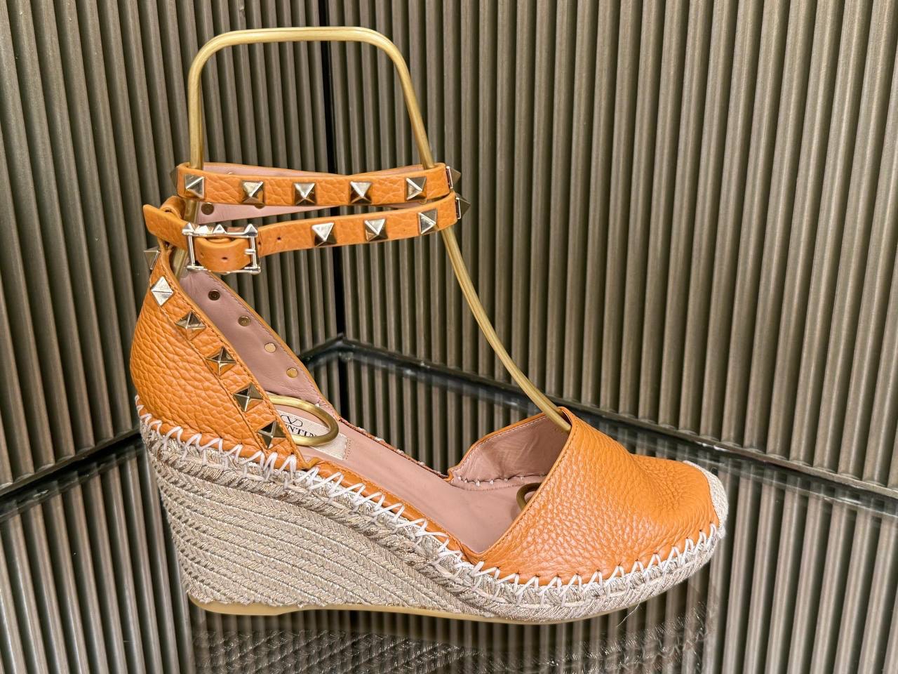 VALENTINO GARAVANI Sandals front view - Women's luxury Shoes