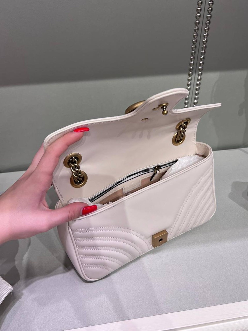 GUCCI Crossbody bags side view - Women's luxury Bags