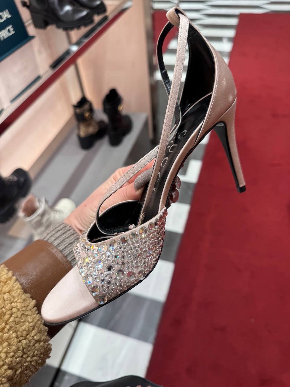 GUCCI Sandals front view - Women's luxury Shoes