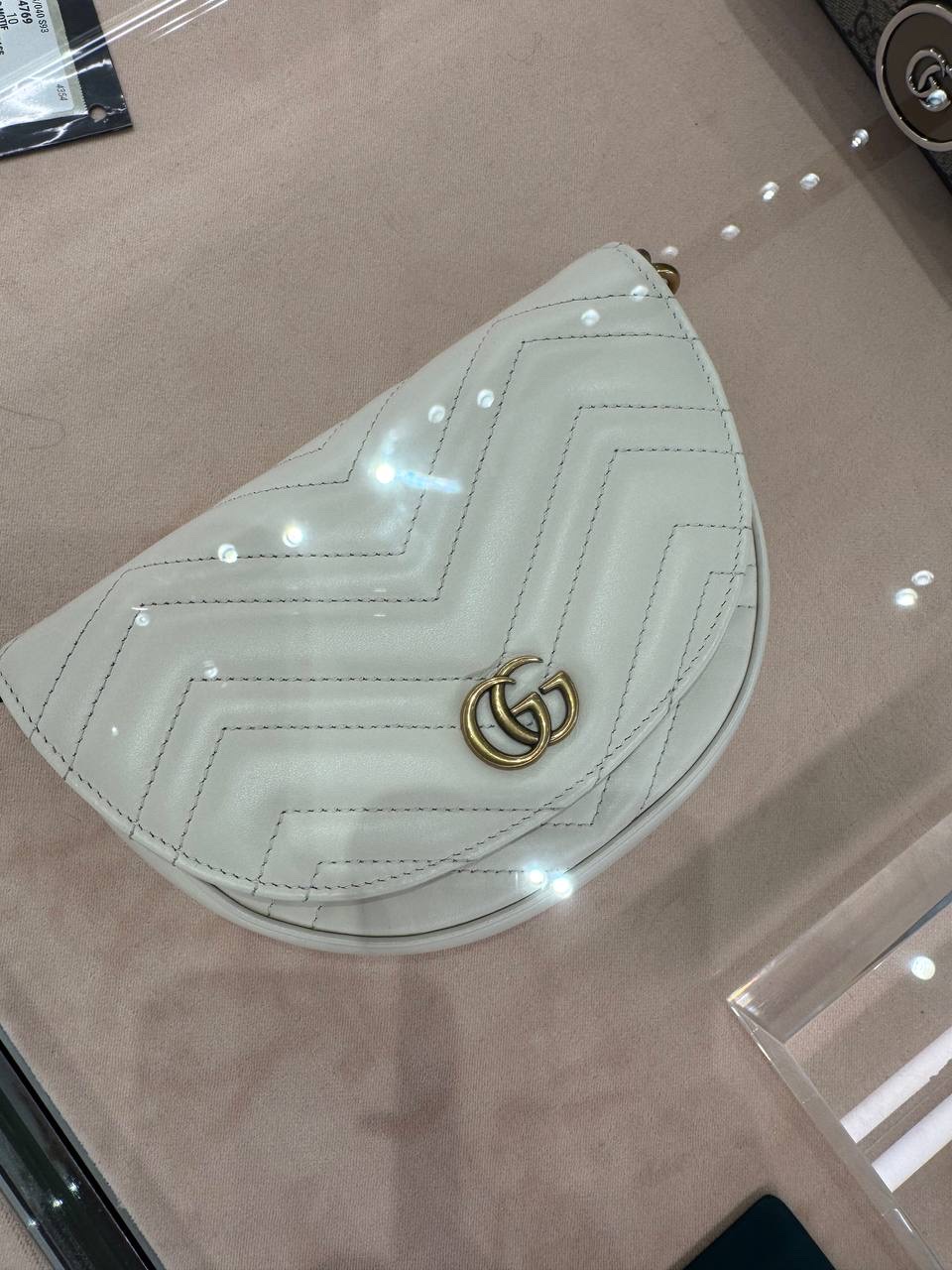 GUCCI Crossbody bags side view - Women's luxury Bags