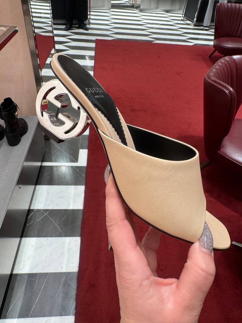 GUCCI Sandals front view - Women's luxury Shoes