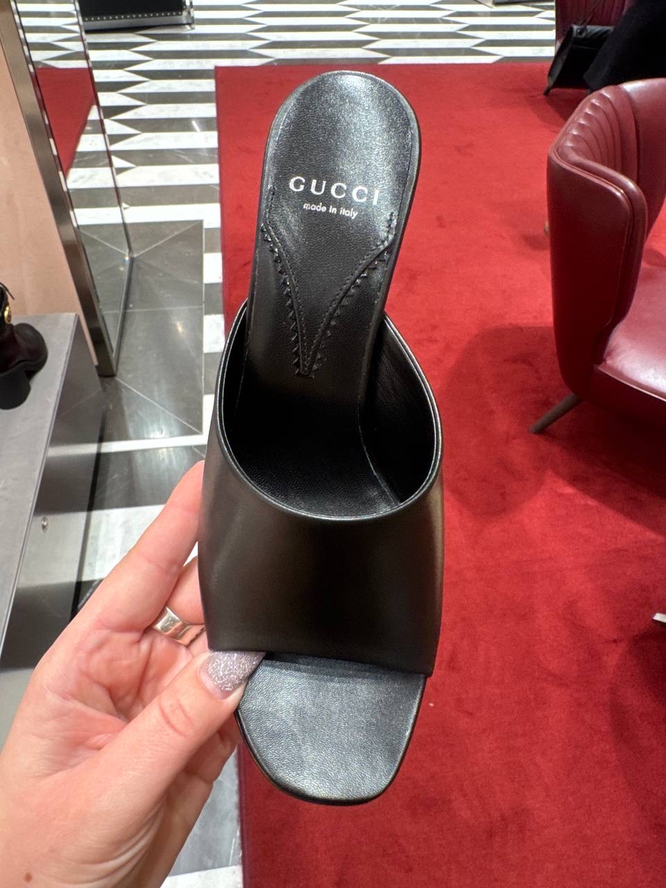 GUCCI Sandals side view - Women's luxury Shoes