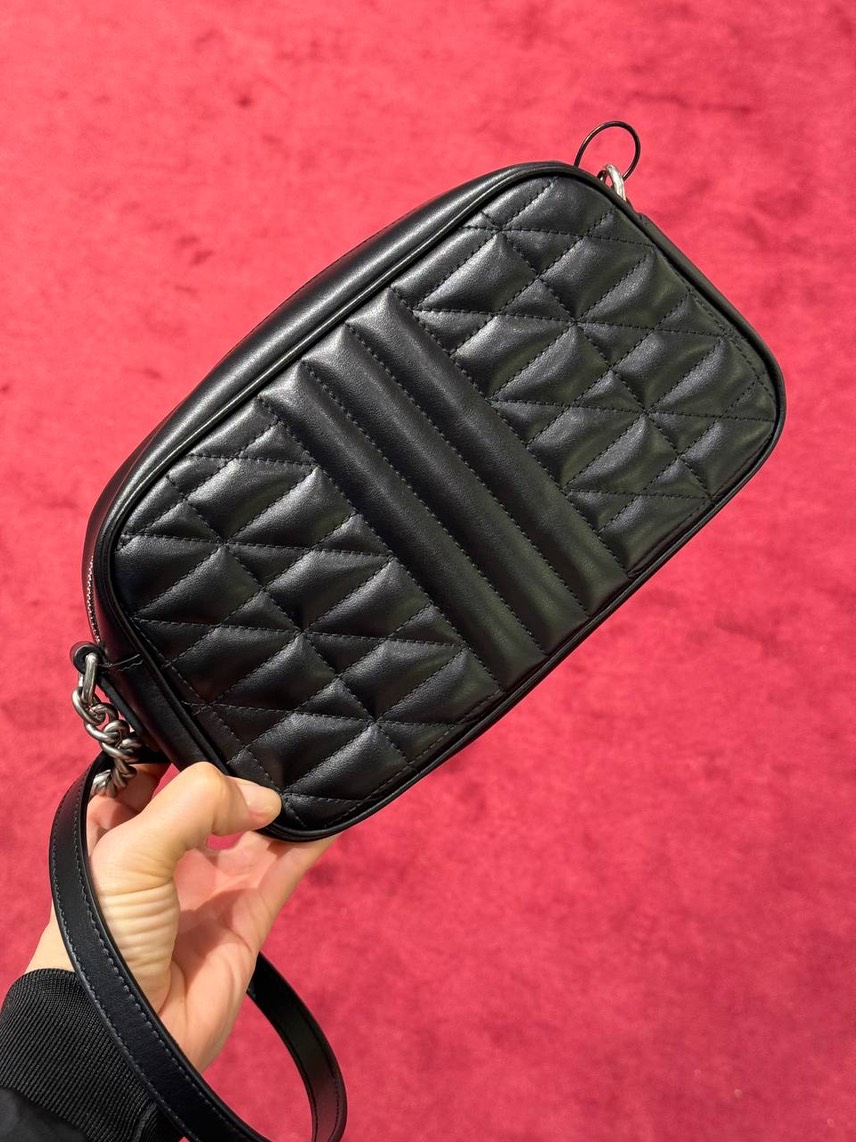 GUCCI Crossbody bags side view - Women's luxury Bags