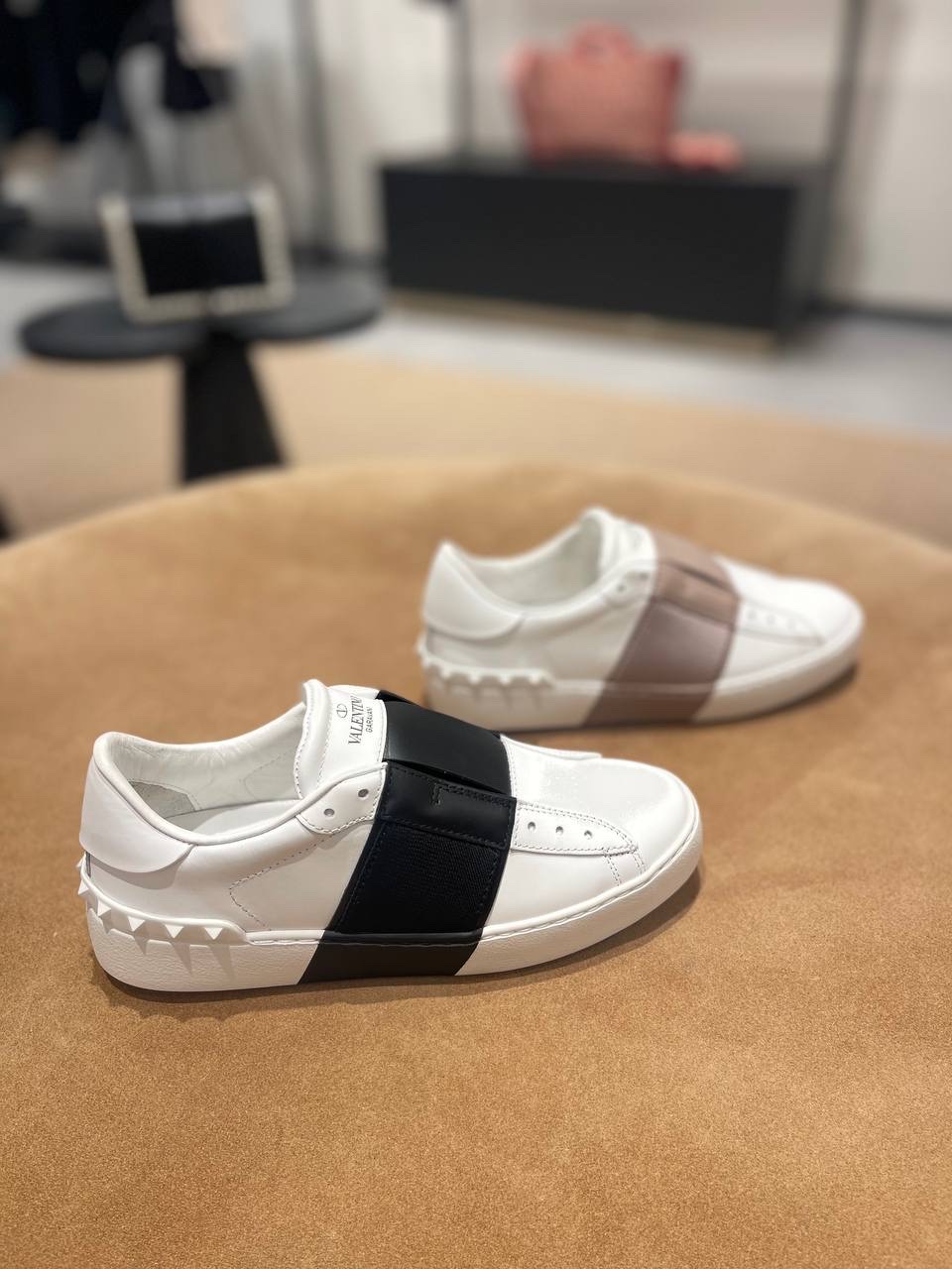 VALENTINO GARAVANI Sandals front view - Women's luxury Shoes