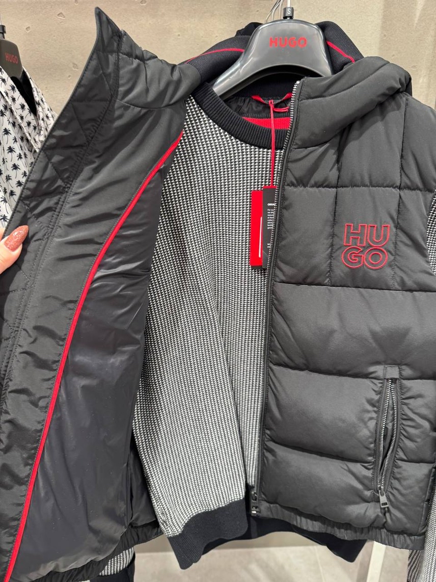 HUGO BOSS Gilets side view - Men's luxury Clothes