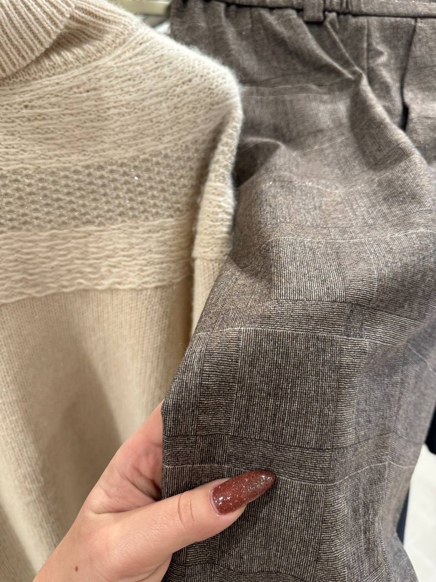 PESERICO Knitwear side view - Women's luxury Clothes