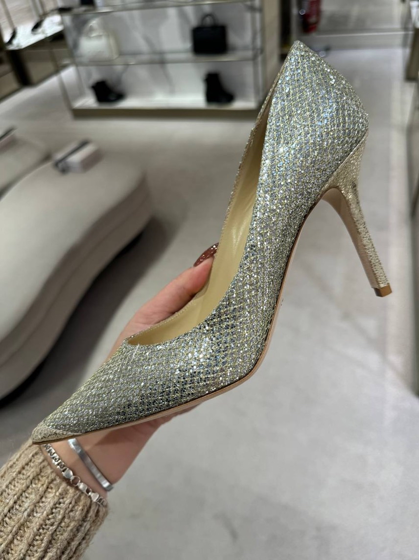 JIMMY CHOO Pumps front view - Women's luxury Shoes