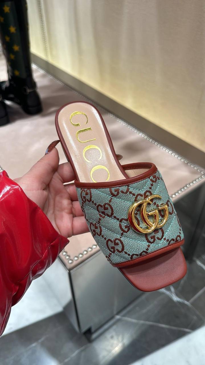 GUCCI Slides side view - Women's luxury Shoes