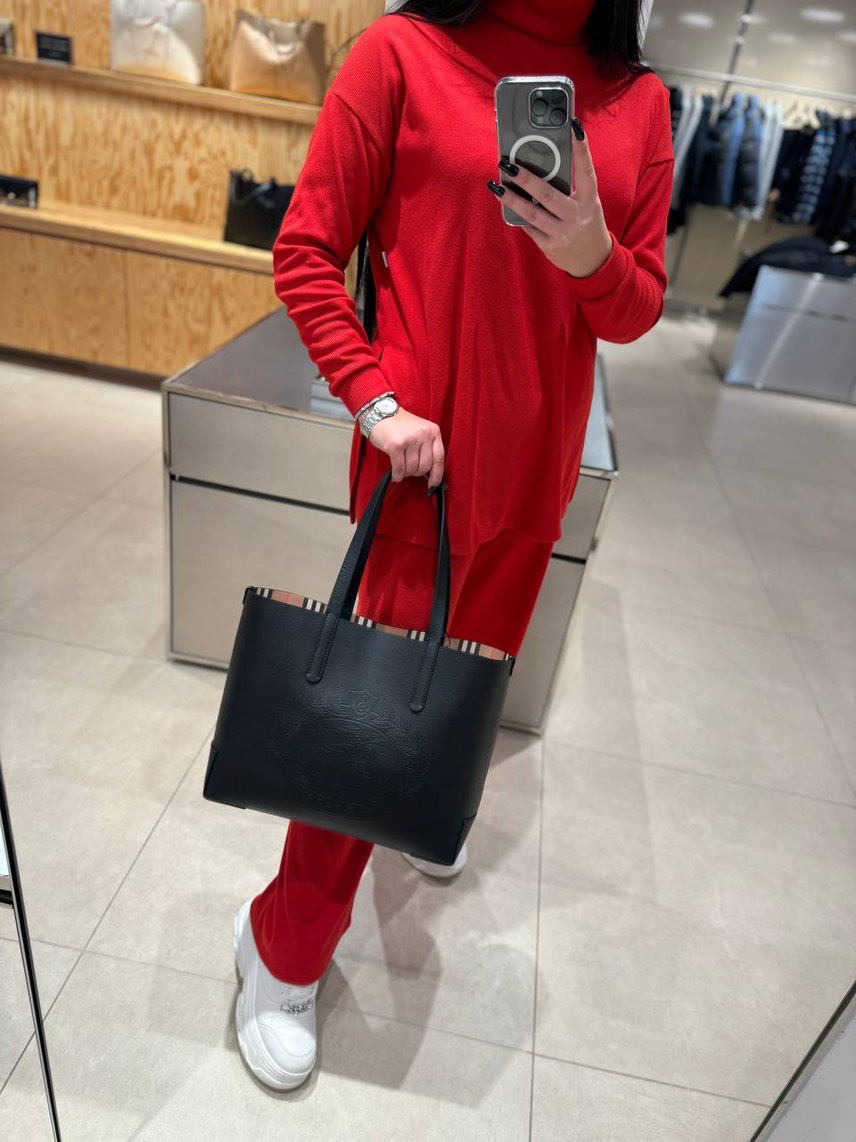BURBERRY Totes side view - Women's luxury Bags