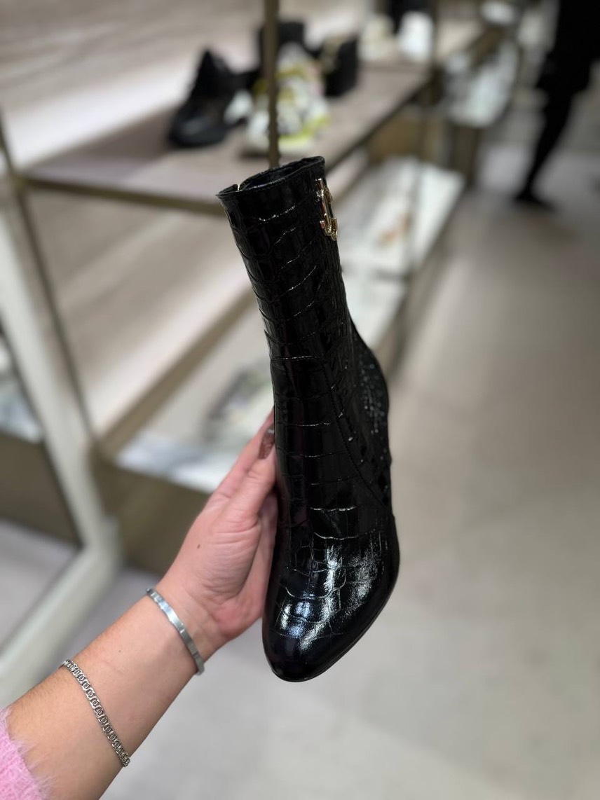 JIMMY CHOO Boots side view - Women's luxury Shoes