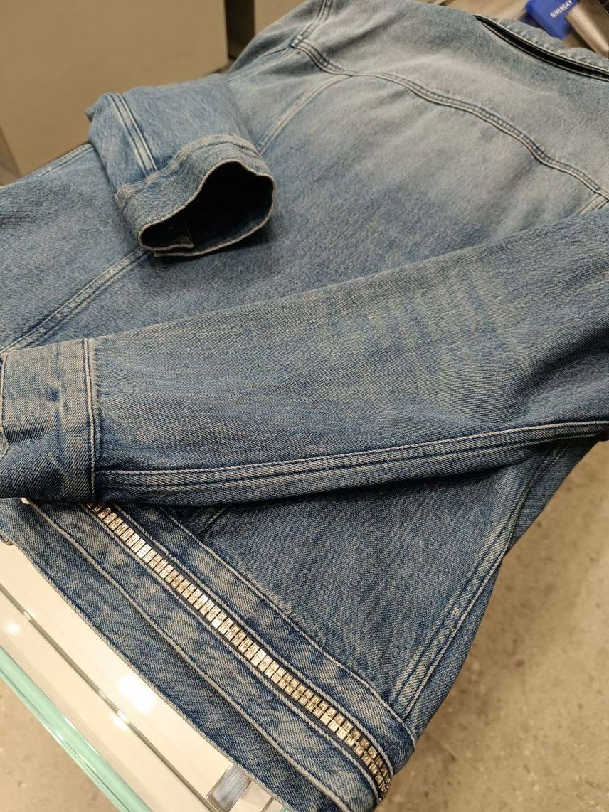 GIVENCHY Denim side view - Men's luxury Clothes