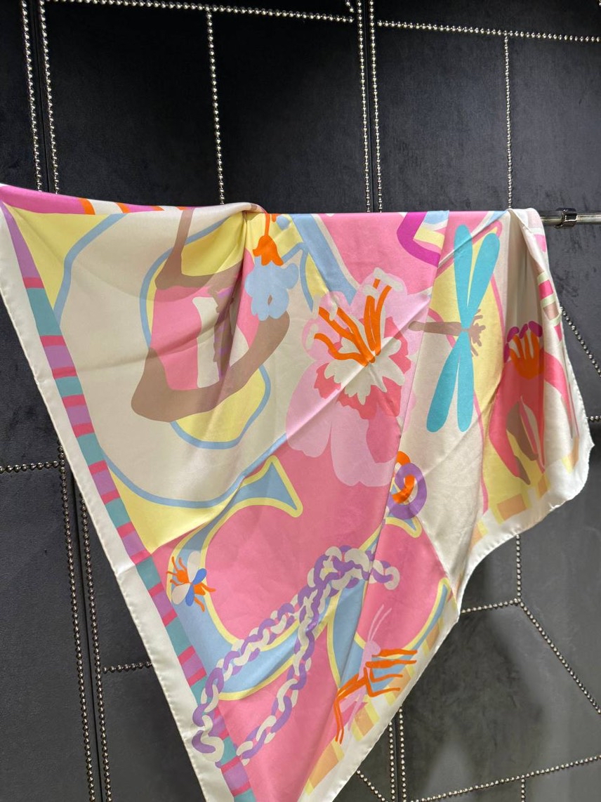 GUCCI Scarves side view - Women's luxury Accessories