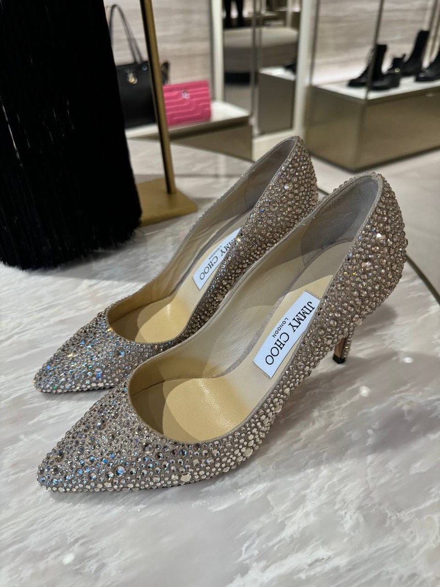 JIMMY CHOO Pumps front view - Women's luxury Shoes