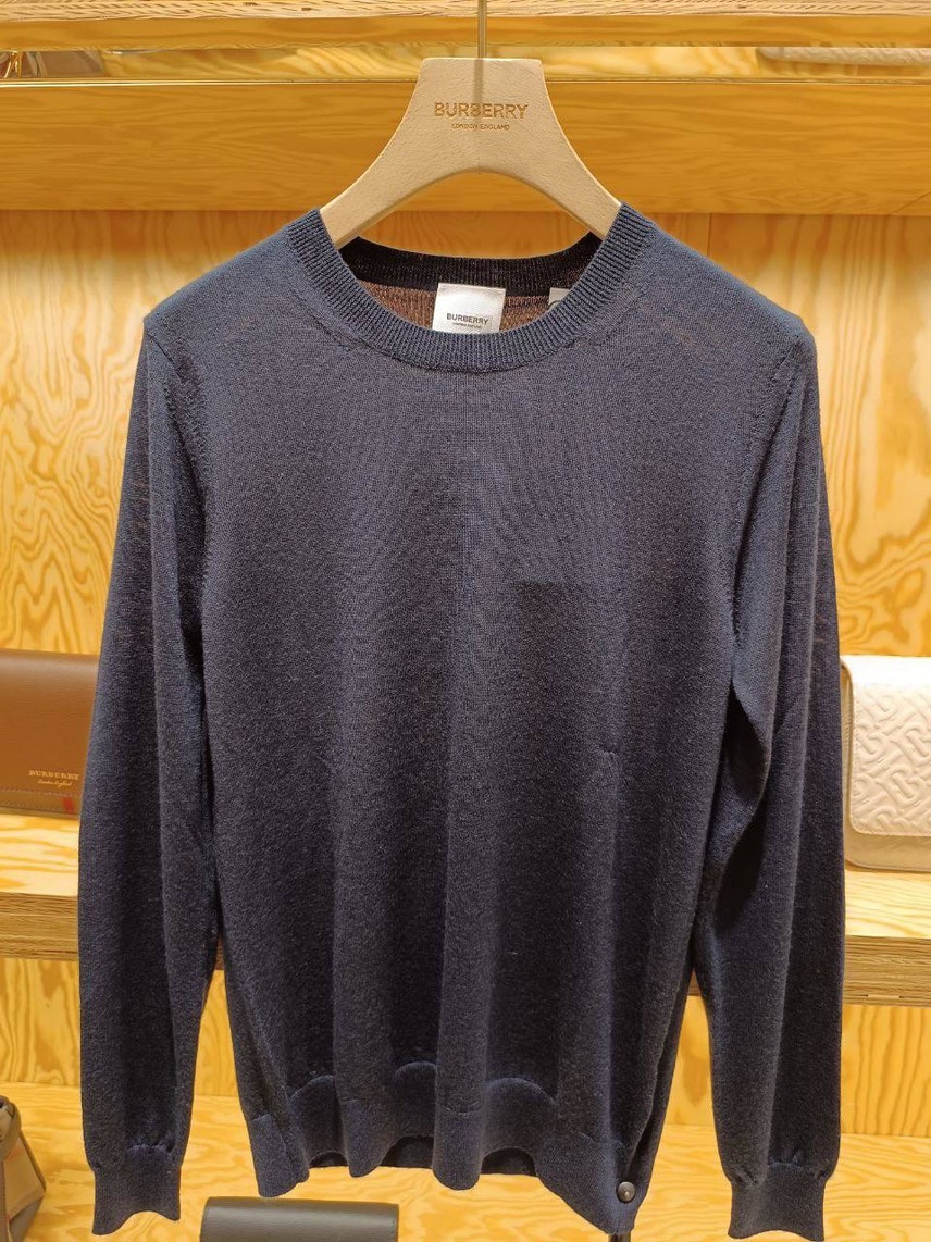 BURBERRY Knitwear side view - Women's luxury Clothes