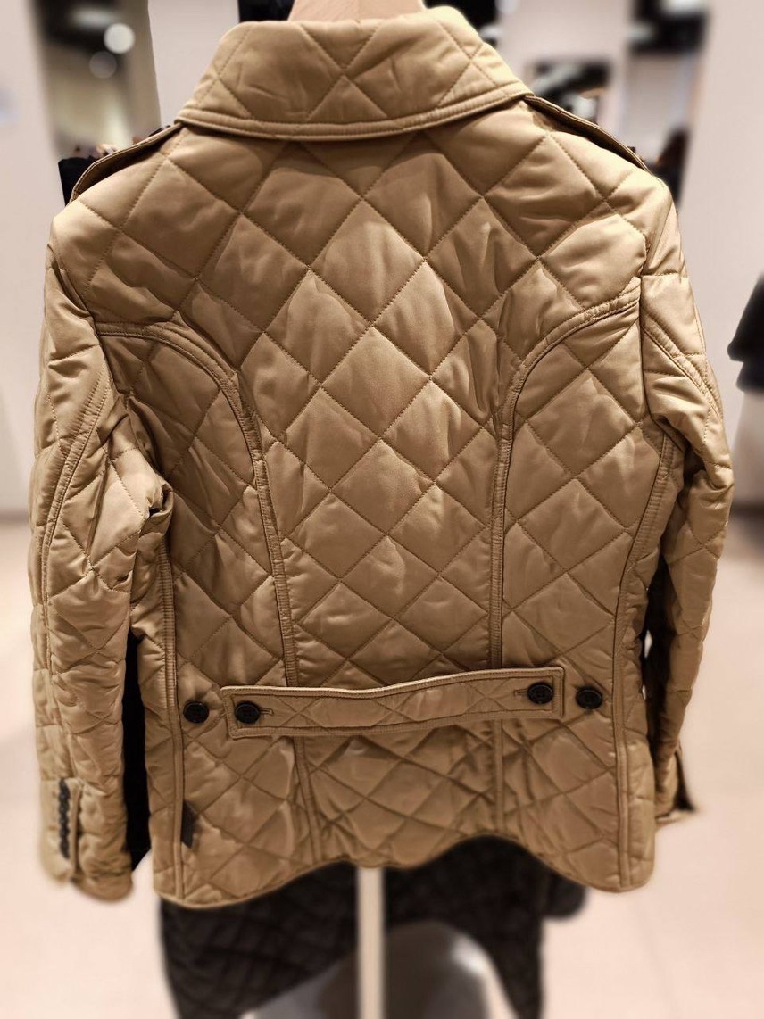 BURBERRY Down jacket side view - Women's luxury Clothes