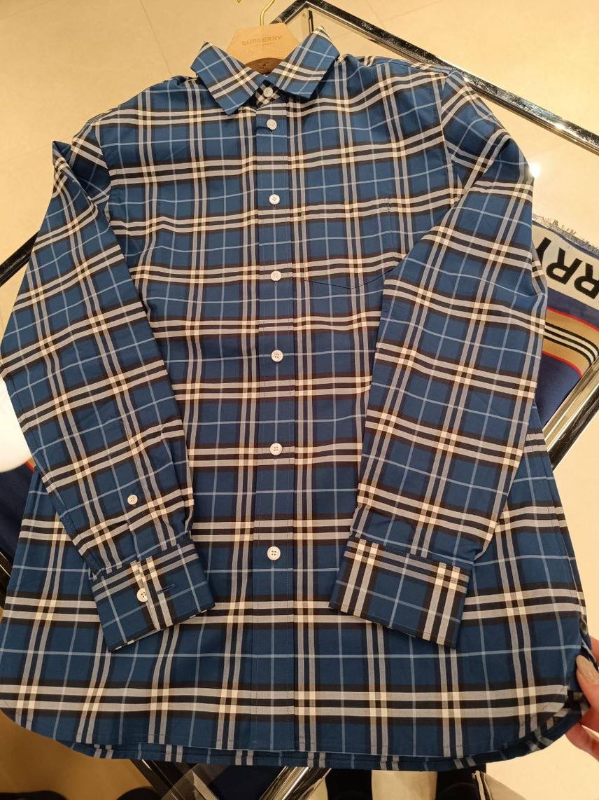 BURBERRY Shirts side view - Men's luxury Clothes