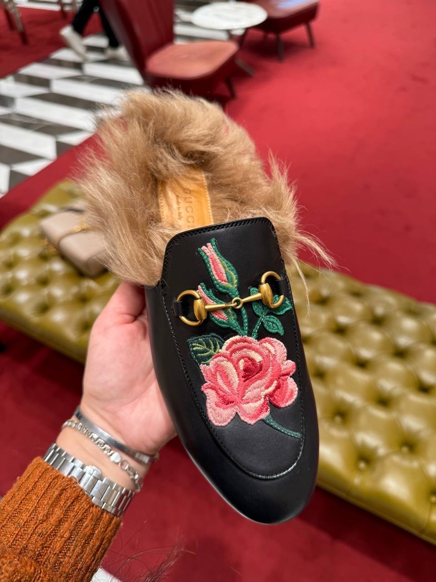 GUCCI Mules front view - Women's luxury Shoes