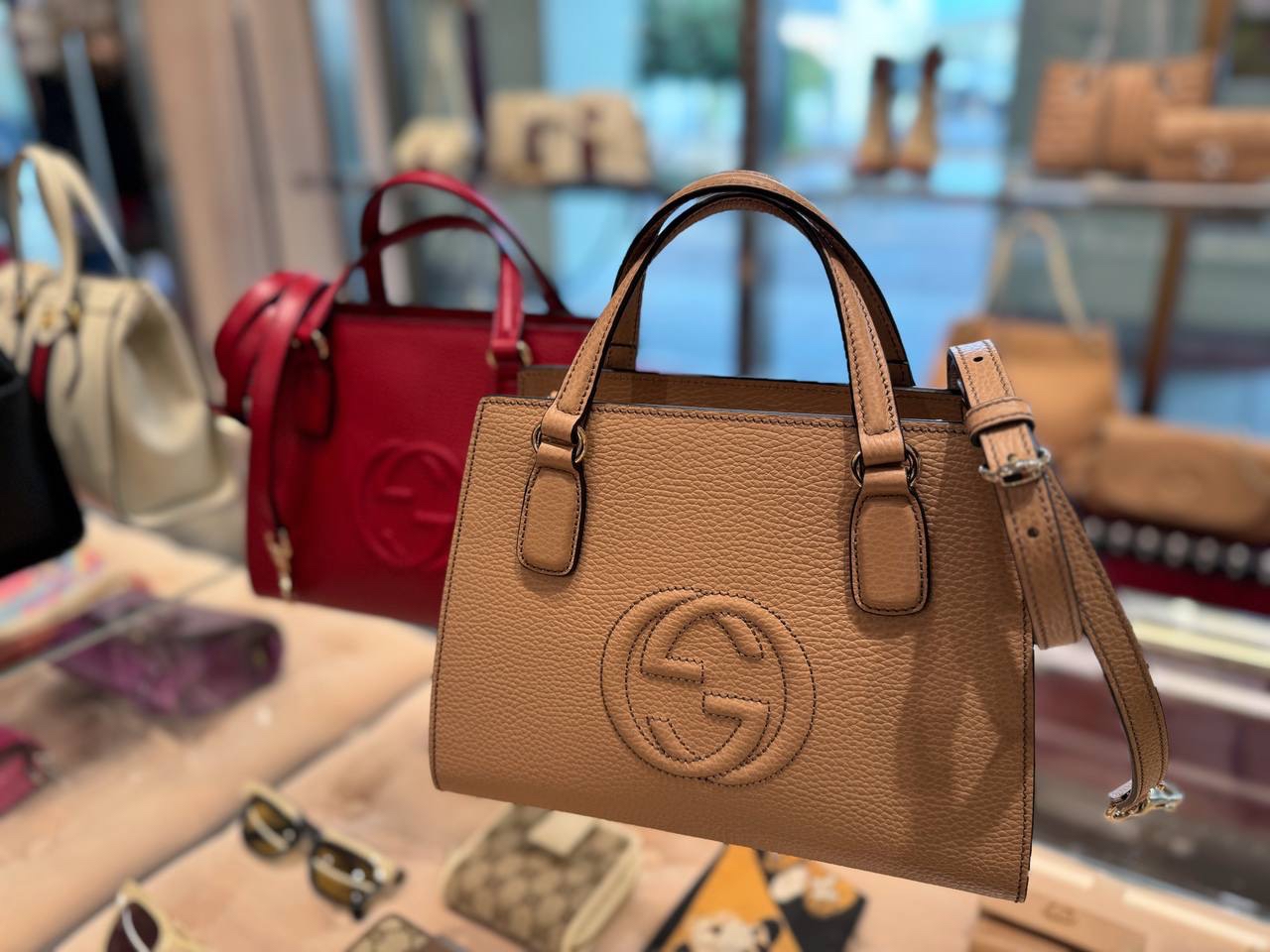 GUCCI Totes side view - Women's luxury Bags