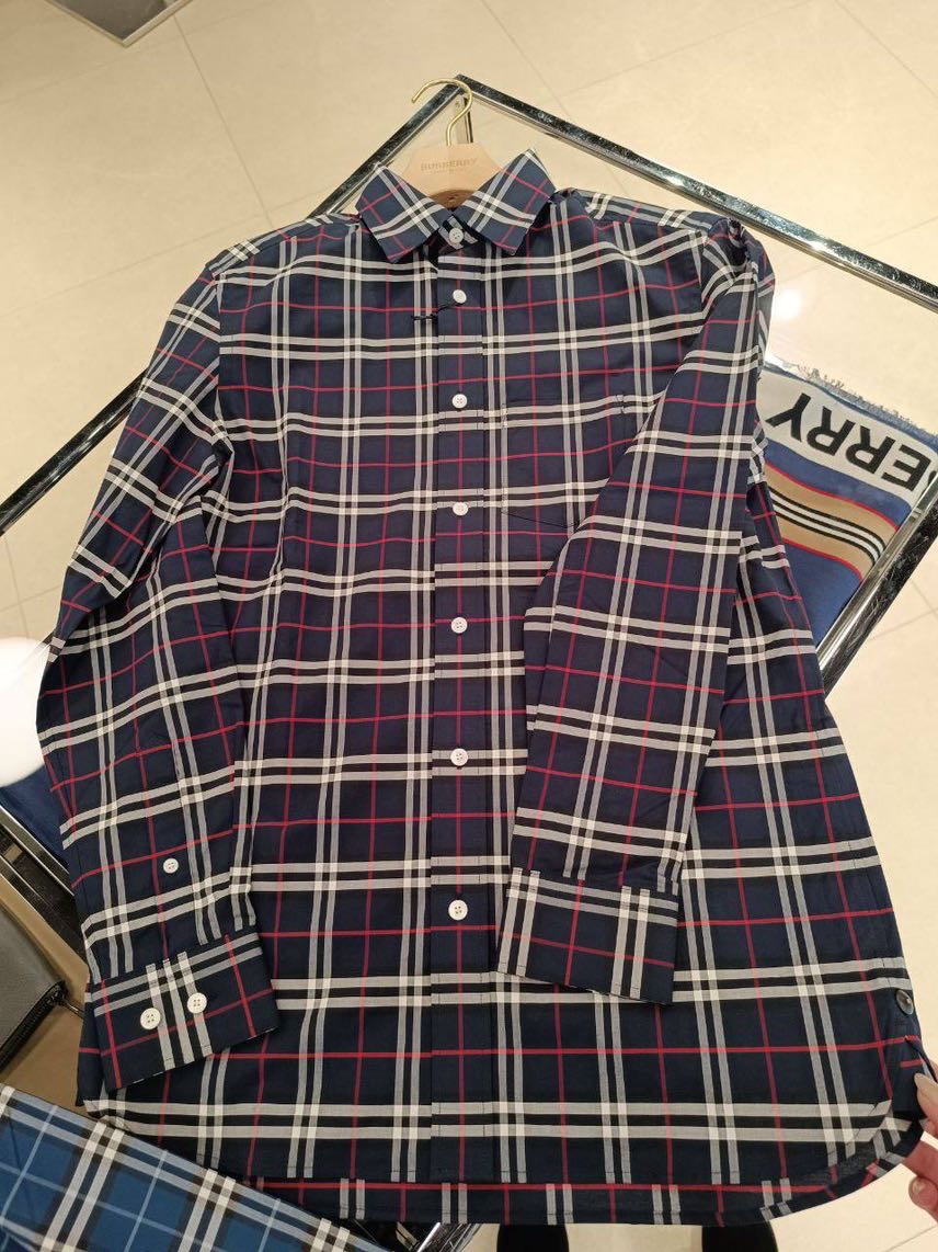 BURBERRY Shirts side view - Men's luxury Clothes