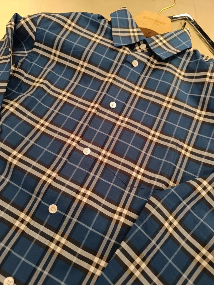 BURBERRY Shirts side view - Men's luxury Clothes