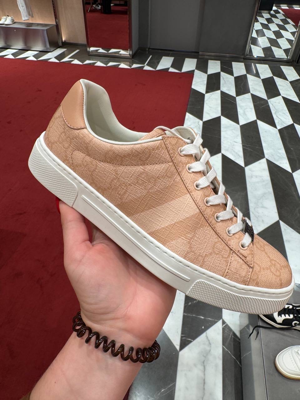GUCCI Sneakers front view - Women's luxury Shoes