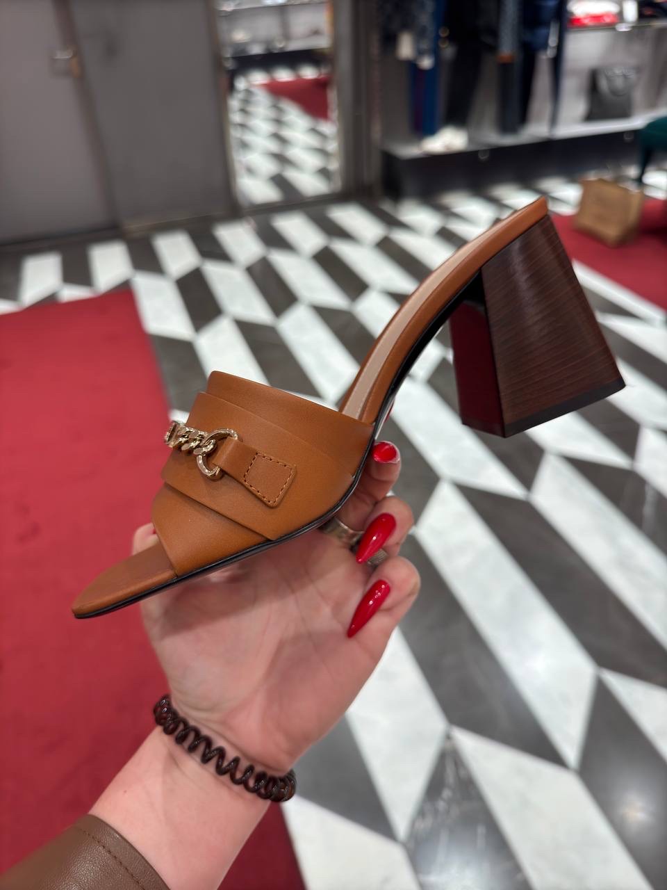 GUCCI Sandals side view - Women's luxury Shoes