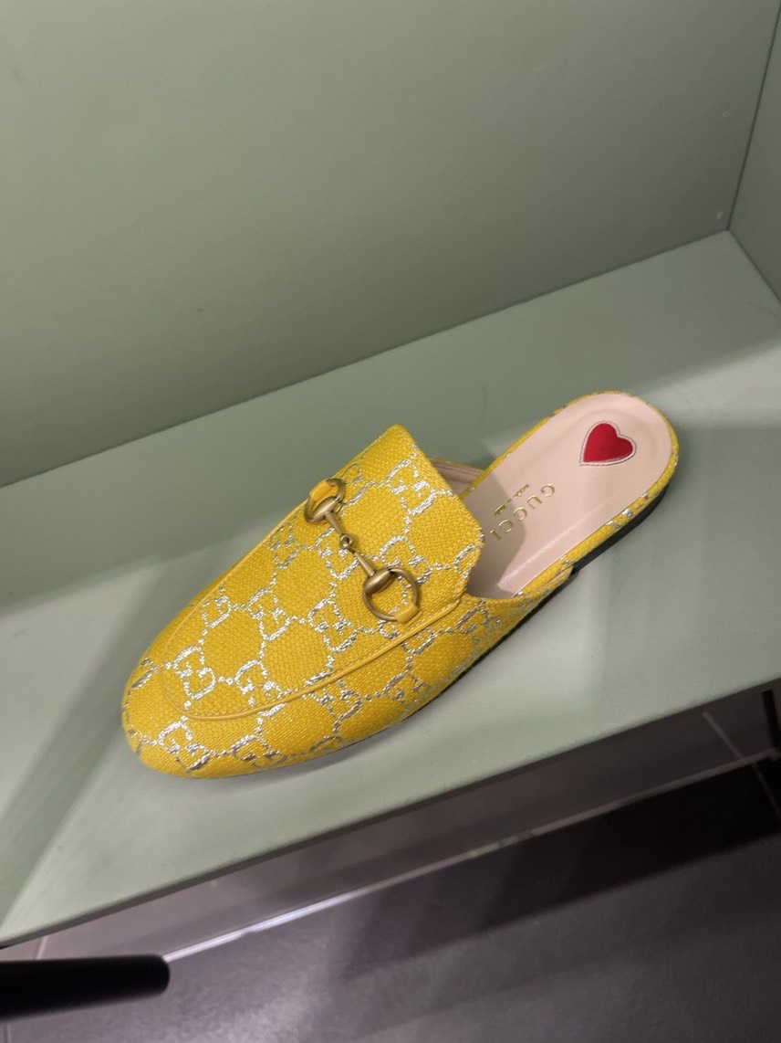 GUCCI Mules front view - Women's luxury Shoes