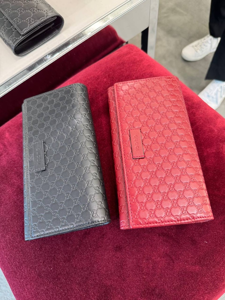 GUCCI Wallets and small leather goods front view - Women's luxury Accessories