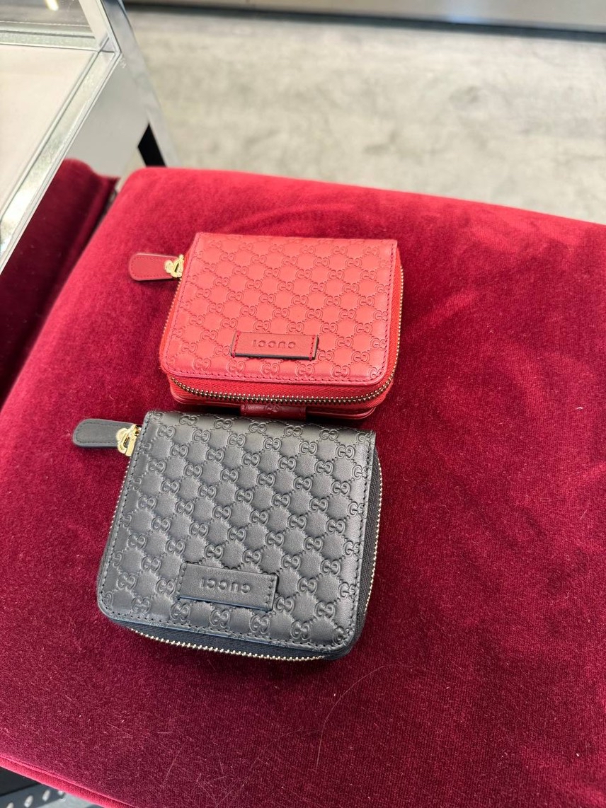 GUCCI Wallets and small leather goods front view - Women's luxury Accessories