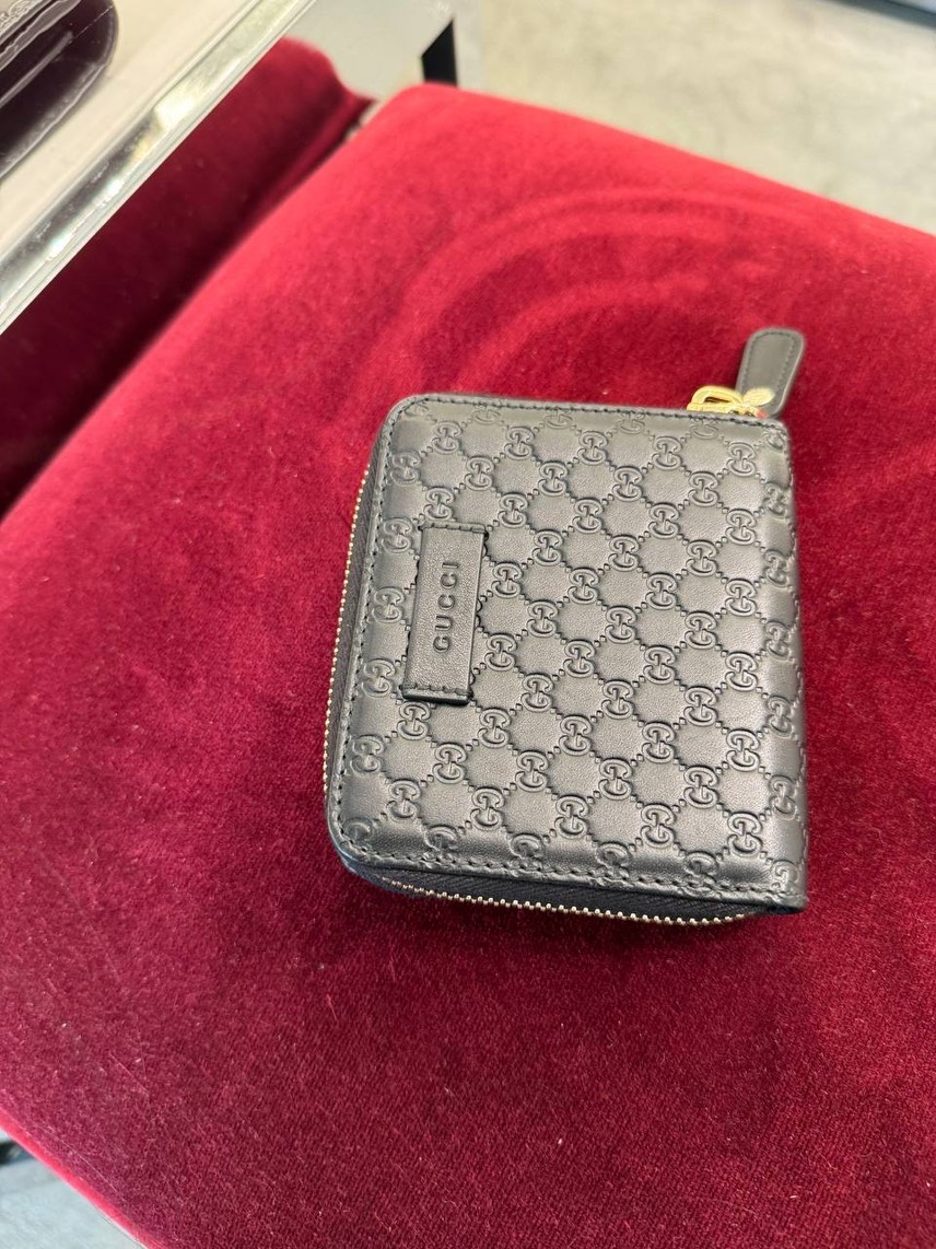 GUCCI Wallets and small leather goods side view - Women's luxury Accessories