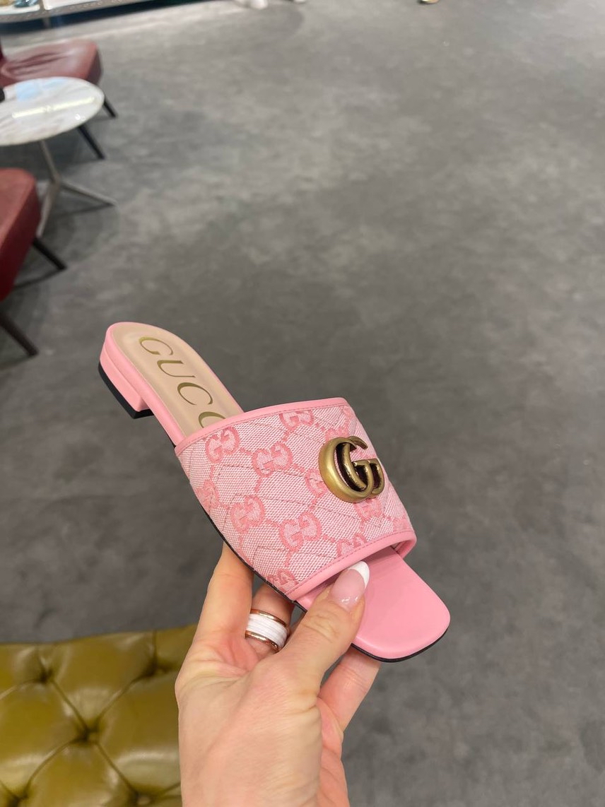 GUCCI Slides front view - Women's luxury Shoes